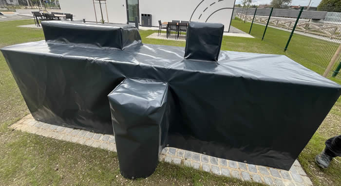 zaščitna ponjava pokrivalo za letno vrtno kuhinjo  